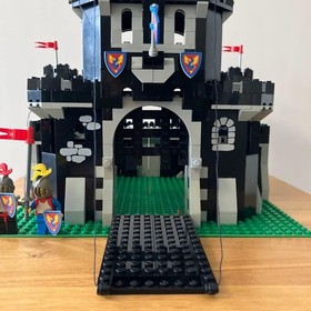 LEGO 6085 Black Monarch's Castle Black Knights 1988 Missing without Box