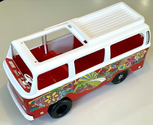 Barbie 1970s Volkswagen camper hippie van by Empire, red, white & floral VW - Picture 2 of 12