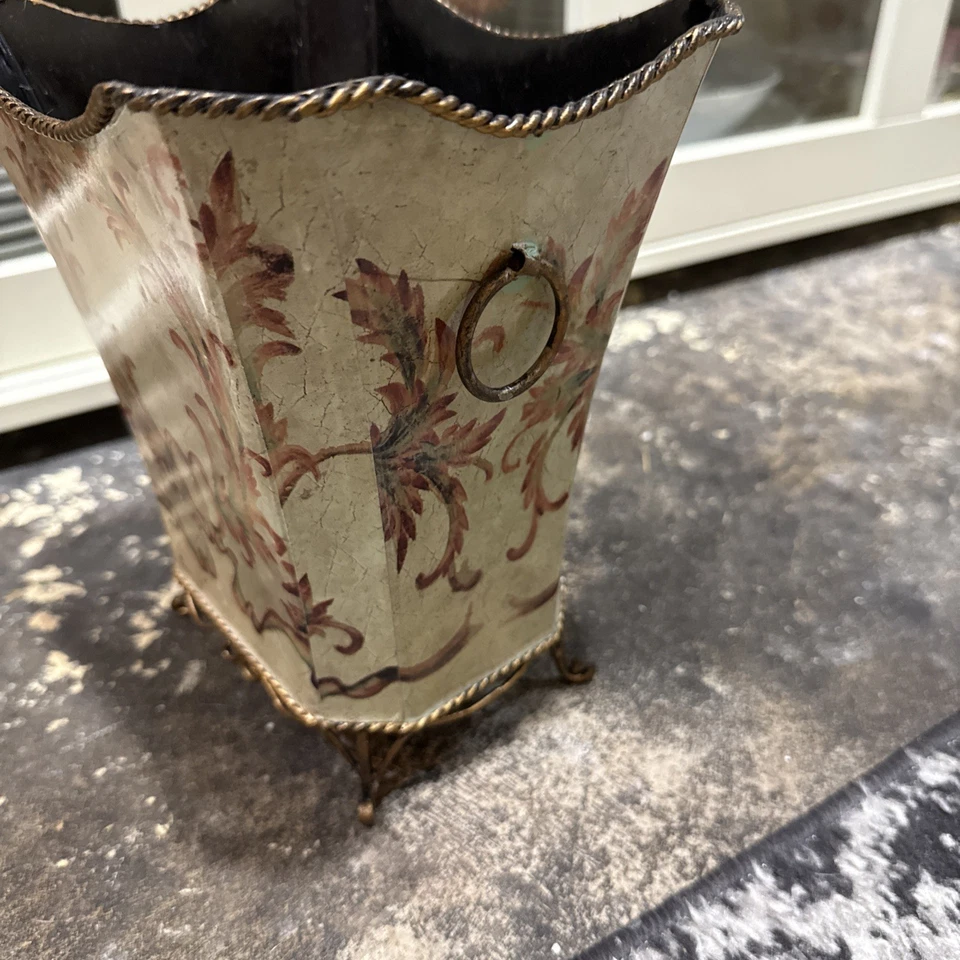 Maceta de tamaño mediano pequeña cesta de residuos bronceada dorada y verde con estampado floral Foto 3 de 4