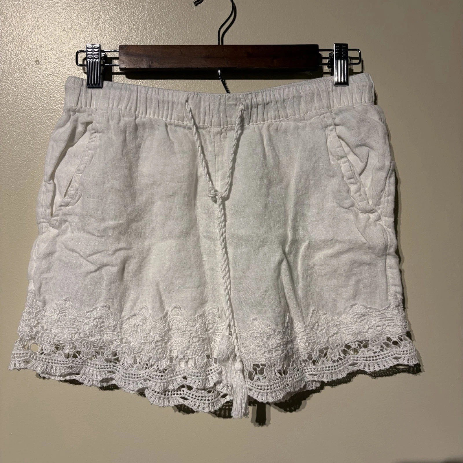 100% Linen Shorts With Lace Accents. Size S. Festival Boho Hippie Romantic
Opens in a new window or