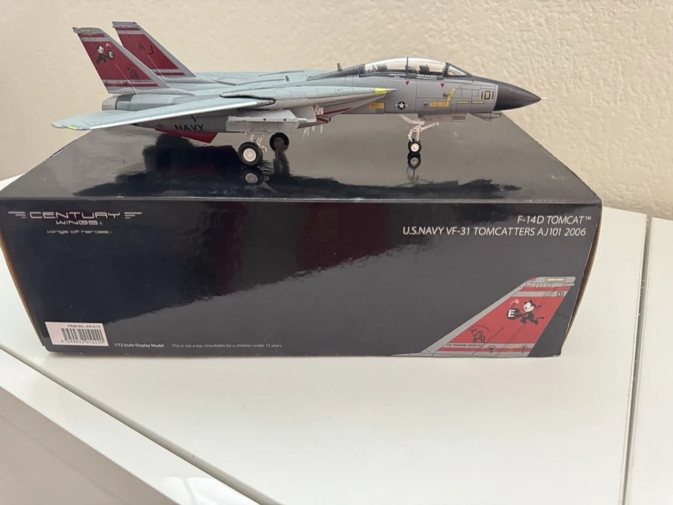 Century Wings 1/72 CW 001615 F-14D Tomcat USN VF-31 Tomcatters USS LEER DESCRIPCIÓN Foto 2 de 4