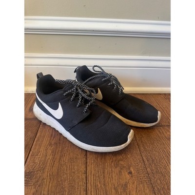 Nike Roshe One Womens Black White Mesh Running Shoes Sneakers - 9