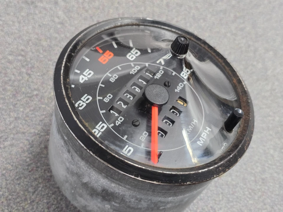 BONITO VELOCÍMETRO ORIGINAL PROBADO ORIGINAL VDO PORSCHE 924 140KM/H 85 MPH 128911 Foto 3 de 4