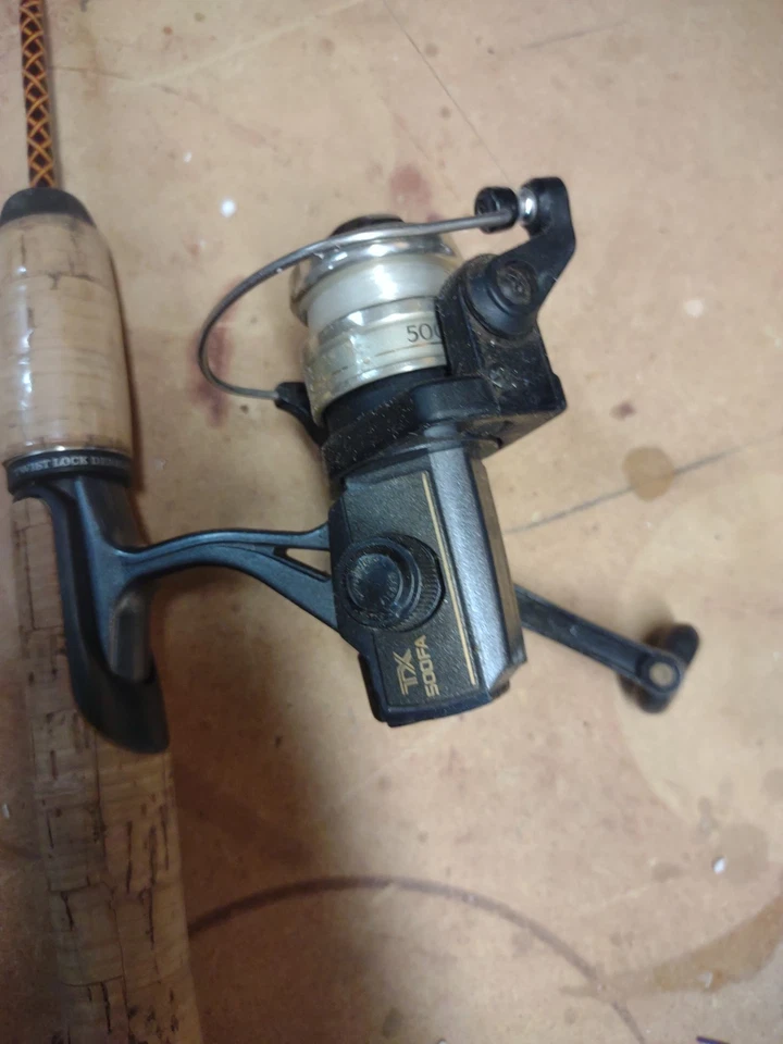 Shakespeare Ugly Stick Pro ICE 25" W/ Reel Action: Ultra Light 2090 - Image 3 of 4