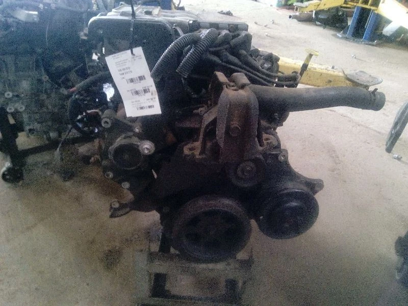 发动机 6-201 3.3L VIN R 第 8 位 适合 92-95 CARAVAN 97699 — 第 3/4 张图片