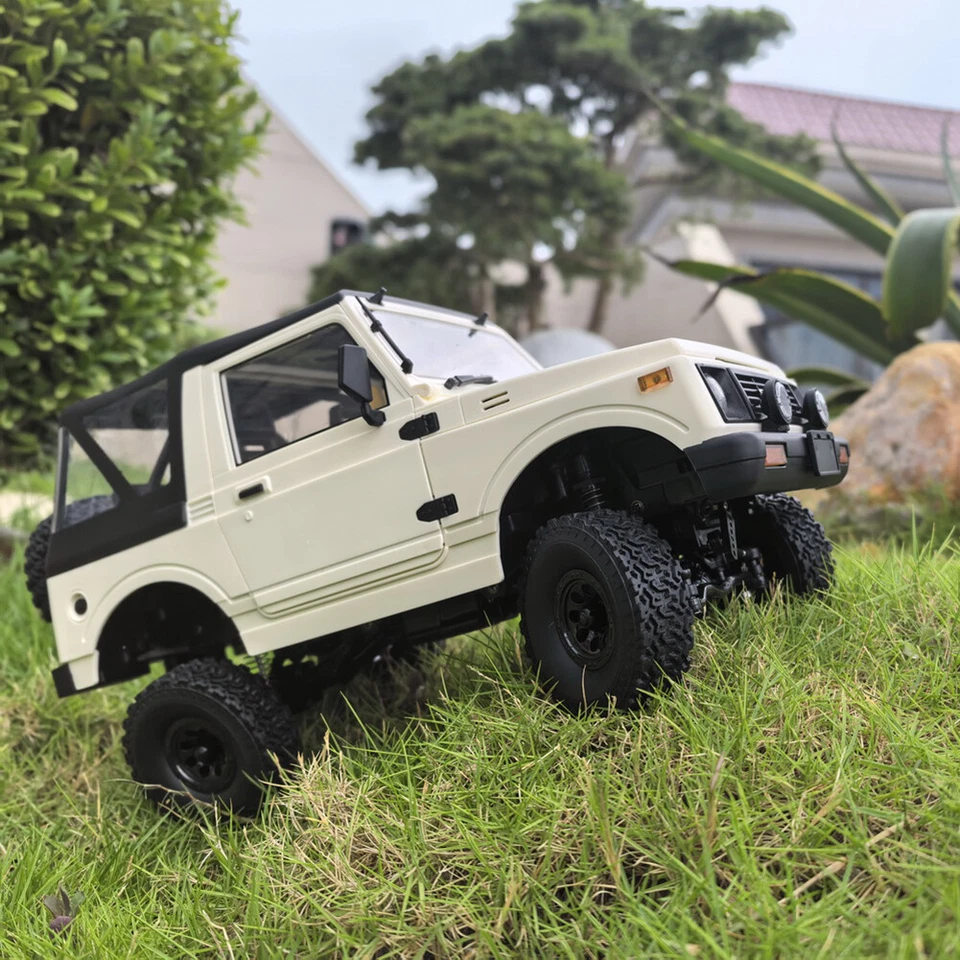 2.4G RC Car Toy 1/10 WPL C74-1 Remote Control Off Road Climbing Car Truck Gift - Image 4 of 4