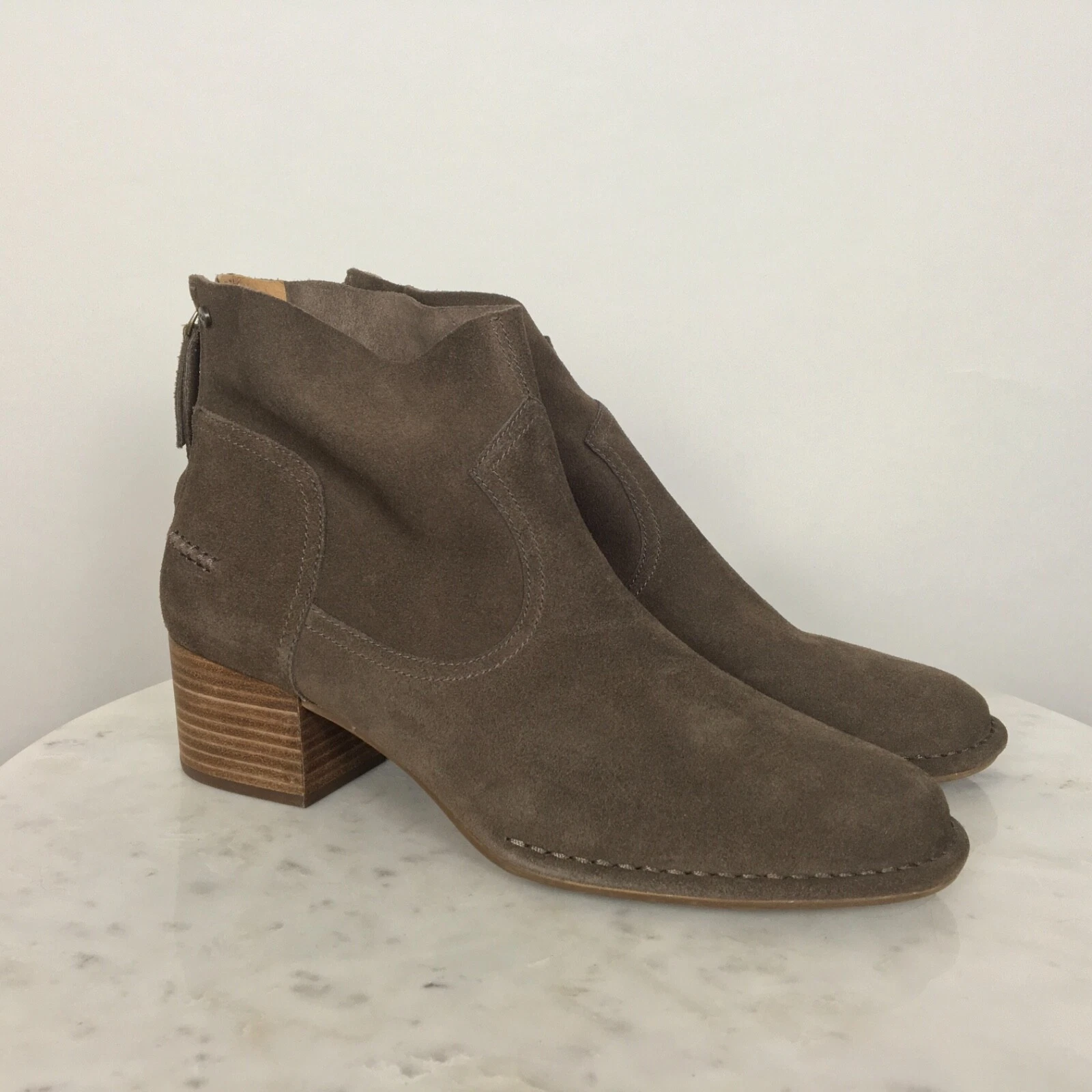 Stivaletto UGG donna con fasciara alla moda nuovo senza scatola US 11 marrone scamosciato