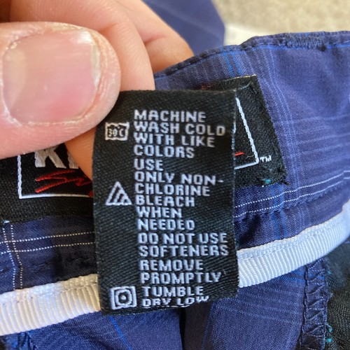Kirkland Signature Mens Size 32 Bermuda Shorts Blue Plaid Polyester Tech Board - Picture 8 of 10
