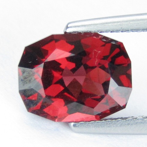 Cojín de piedras preciosas de corte personalizado de granate almandina natural de 2,78 quilates con granate de 9x7 mm - Imagen 2 de 8