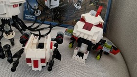 LEGO FACTORY Set 10192 Space Skulls (used)