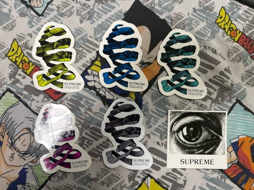 Supreme S/S 2017 M.C. Escher Auge und Band Aufkleber Set