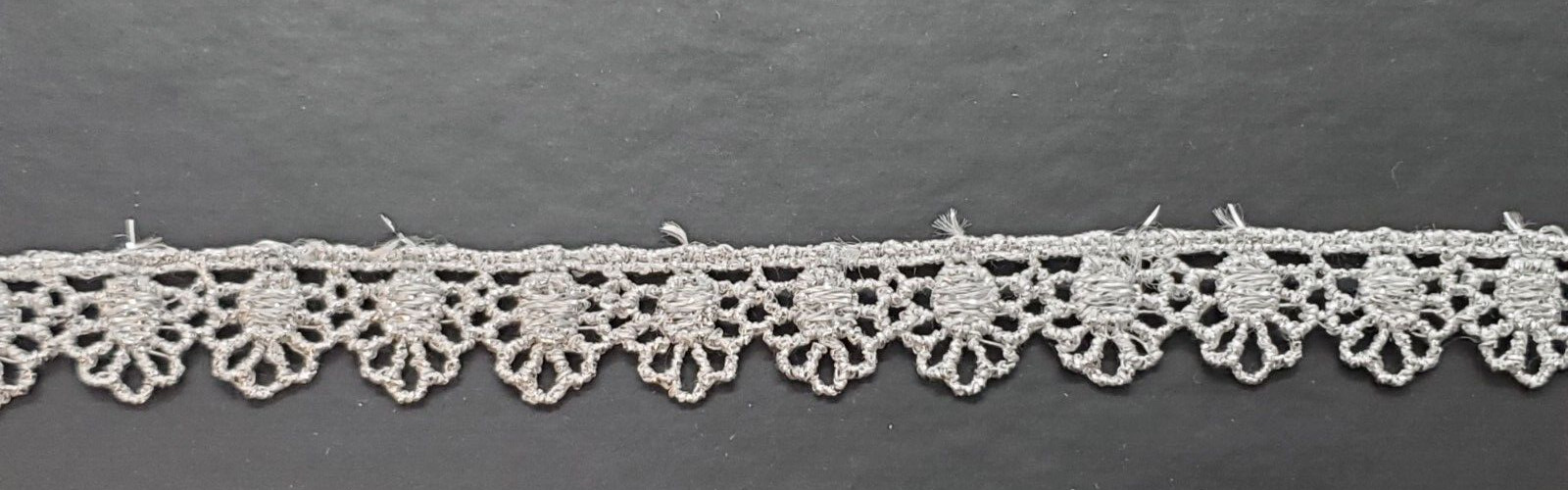Silver Venise Lace .5" wide, 2yds VTG double scallop dress trim, bridal costumes