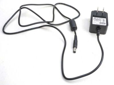 Walthers Layout Control System 942-110 2-Amp  12-Volt Filtered DC Power Supply