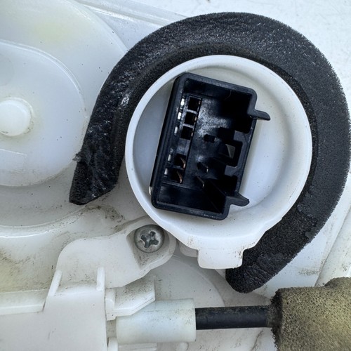 MAZDA 2 DE MK2 DOOR LOCK 5DR NSR LH PASSENGER REAR LEFT SIDE 07-10 - Picture 11 of 13