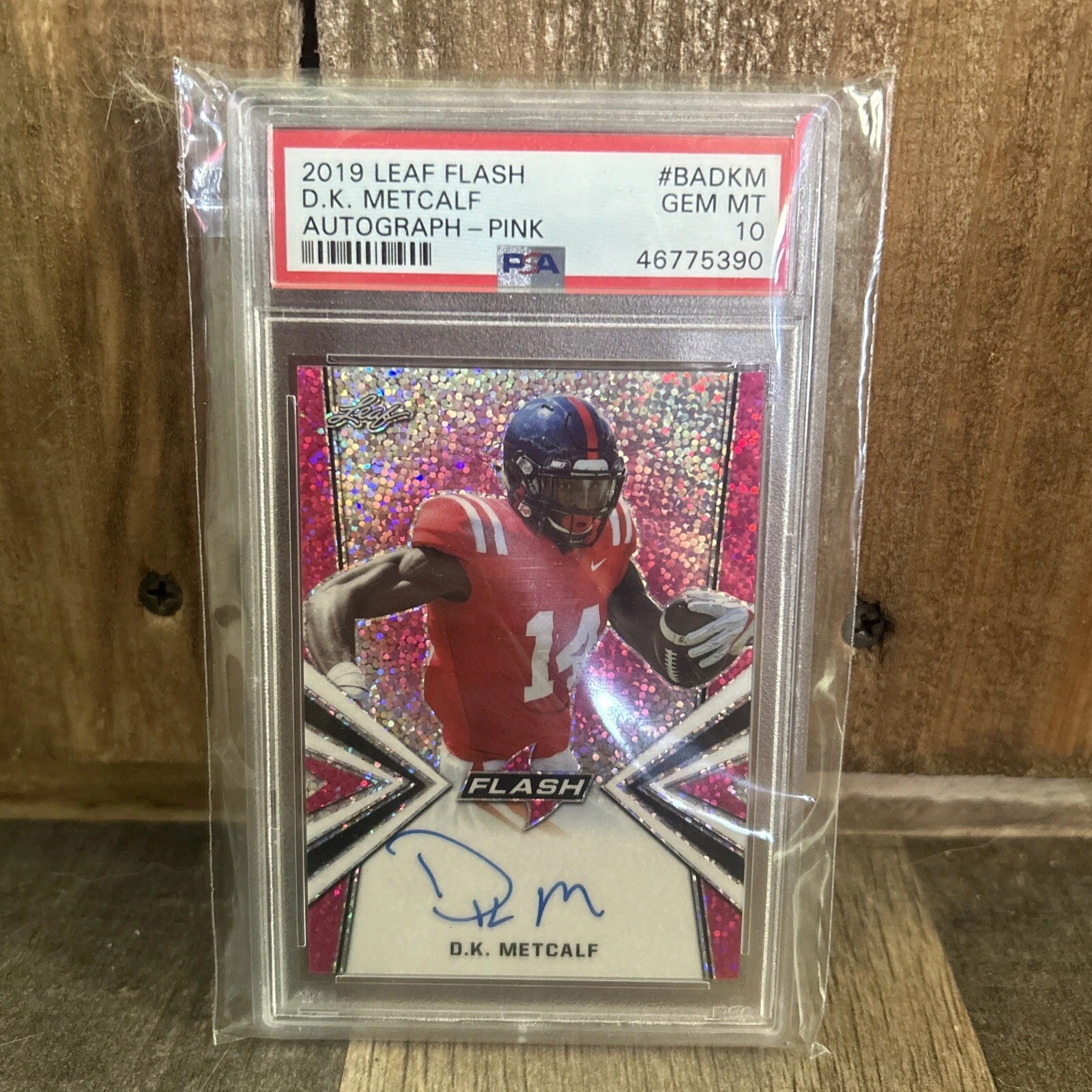 DK Metcalf Leaf Flash Autographs #BADKM Pink