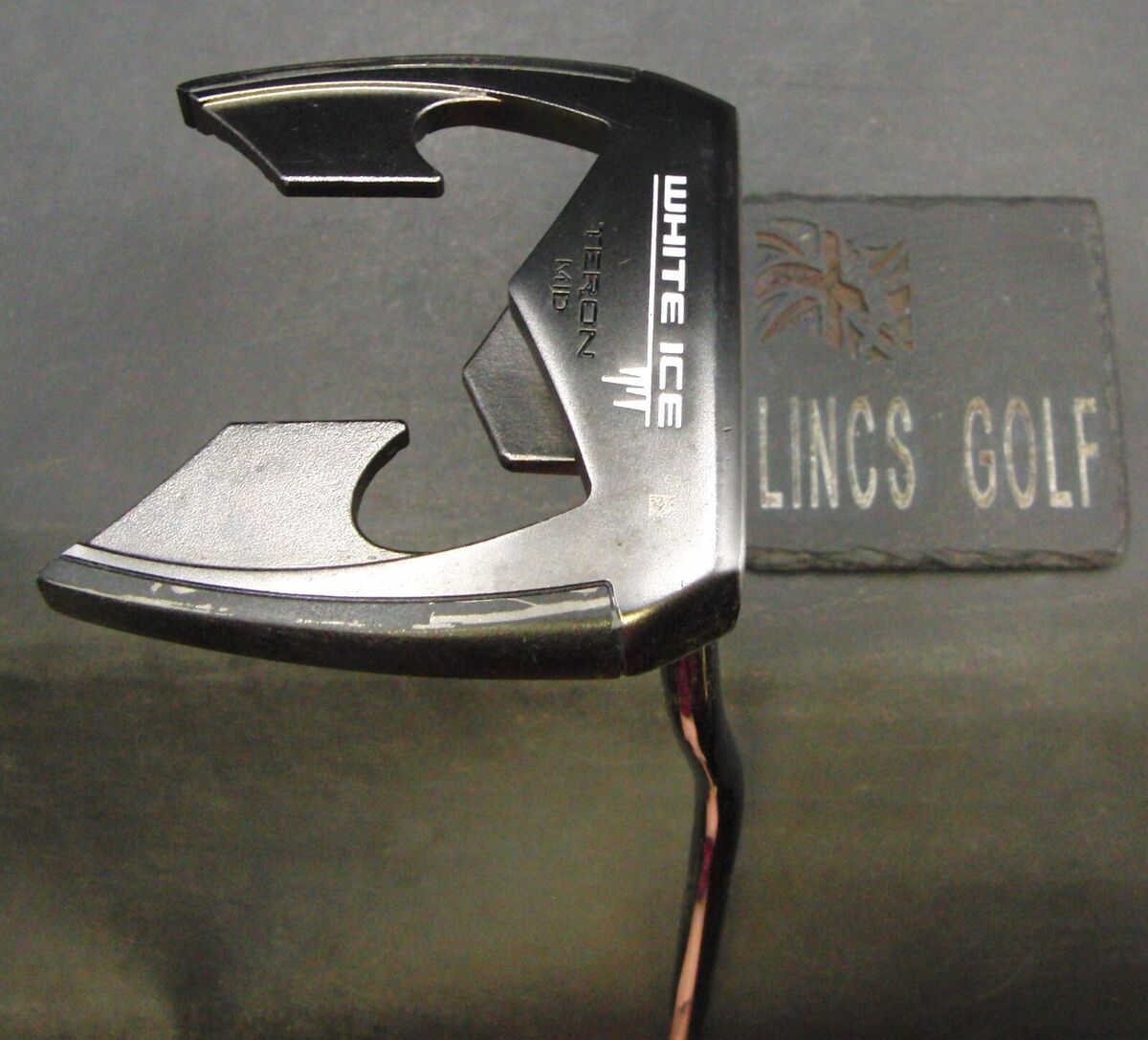Odyssey 2-Ball SRT White Steel Putter Steel Shaft 87.5cm Length* Odyssey 2-Ball SRT White Steel Putter Steel Shaft 87.5cm Length*