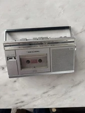Realistic Minisette-12 AM/FM Radio Cassette Recorder Vintage Portable