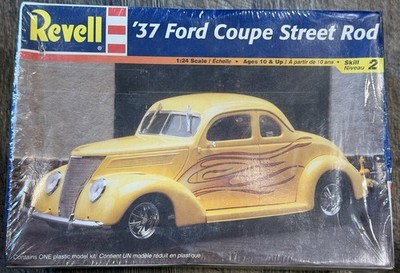 Revell 2598 1/24 Scale '37 Ford Coupe Street Rod Plastic Model Kit