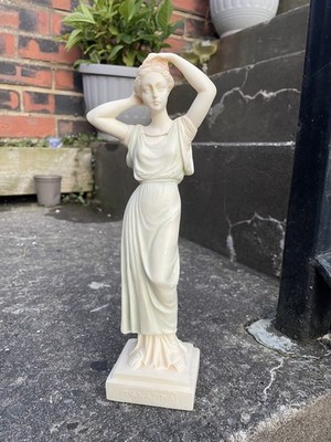 Venus Tanagra Figur Alabaster Skulptur Statue Made in Greece von Maska 