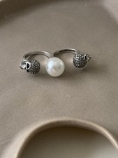 McQueen Double Open Ring. Gebraucht getragen. Größe Q/R / verstellbar. Original