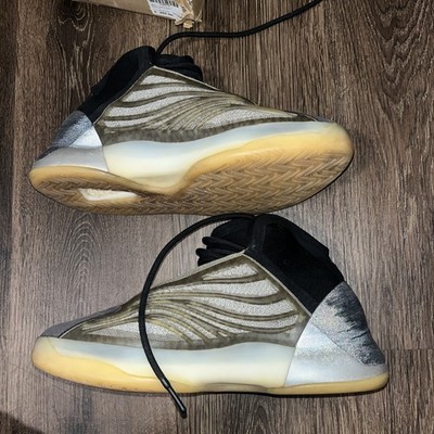 Size 9 - adidas Yeezy Quantum Barium