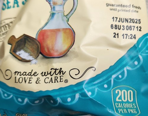 MISS VICKIE'S Lot (5) Salt & Vinegar Kettle Cooked Potato Chips 1.375 ounce bags - Picture 3 of 3