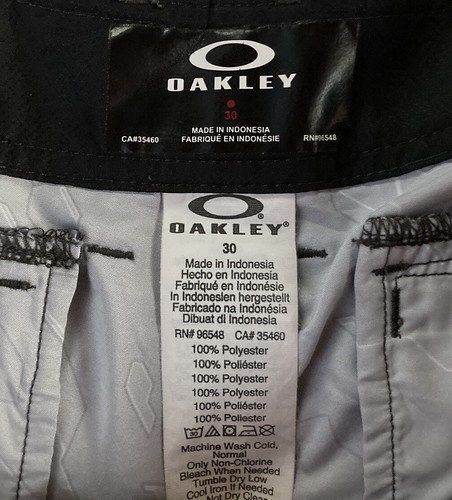 Pantalones cortos para hombre Oakley Resonance Cargo híbridos de tabla talla 30 x 10' gris negro. - Imagen 4 de 5