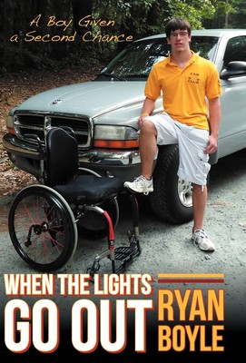When the Lights Go Out: A Boy Given a Second Chance - Boyle, Ryan - Hardcove...