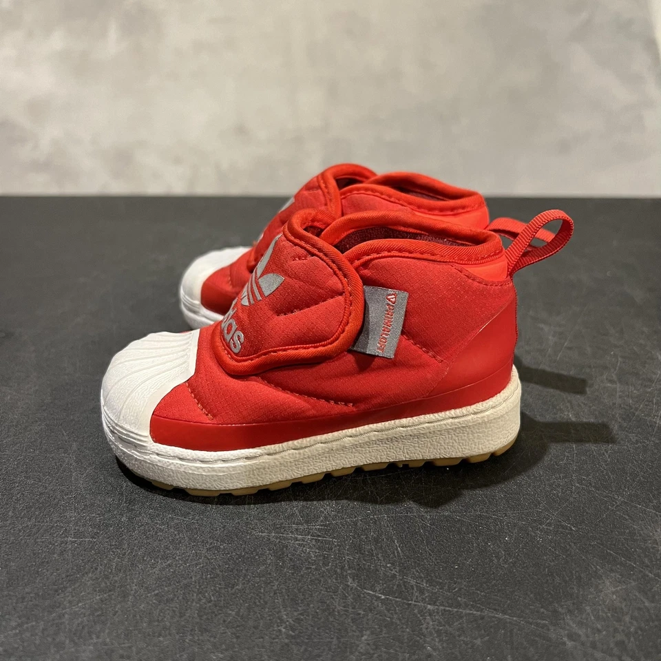 Botas Adidas Superstar Niño Pequeño Talla 5K Punta Roja Primaloft FW1200 Foto 3 de 4