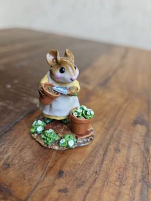 Wee Forest Folk 'Patient Lucy' (M-237) Mouse Gardening In Yellow Dress Excellent