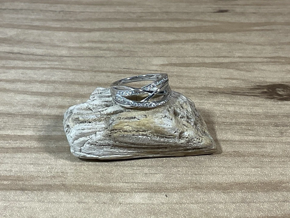 Italian IBB Sterling Silver 925 Diamond Cluster Infinity Ring Size 7 - Image 4 of 4