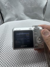 Sony Cyber-shot DSC-S650 7.2MP Digital Camera Powers On Untested Read B-2 