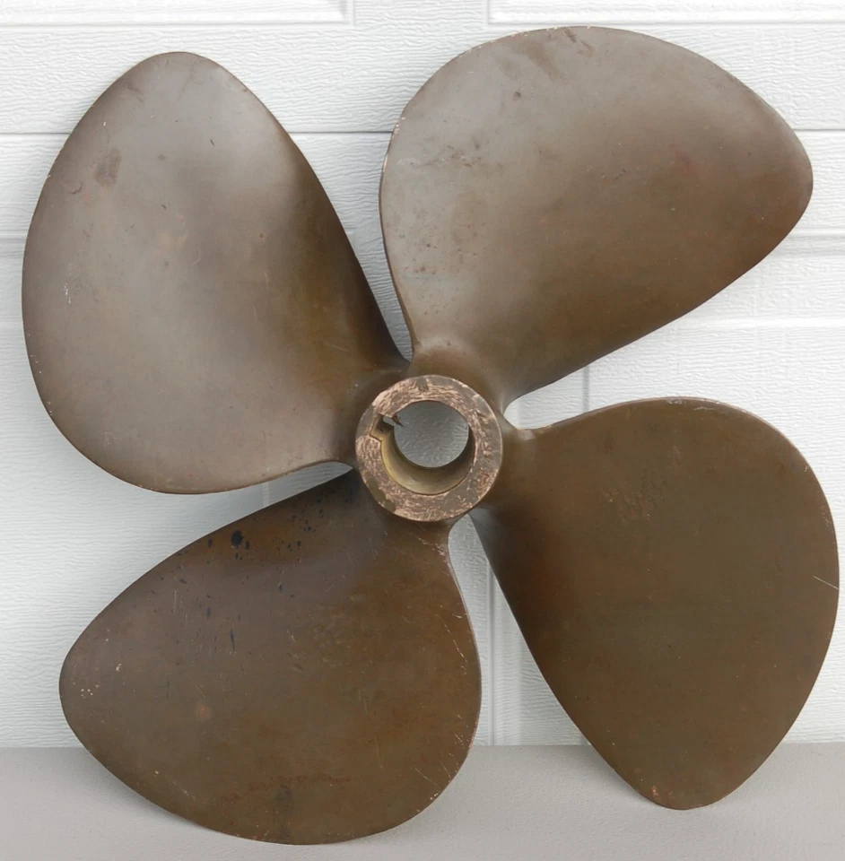 Hélice de barco de latón vintage colombiano TETRADYNE 20" - EE. UU. Patrulla Lexington Foto 2 de 4