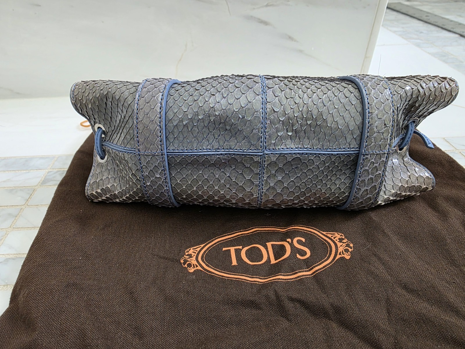 Vintage Tods Mini Blue Python Snakeskin Leather T… - image 6