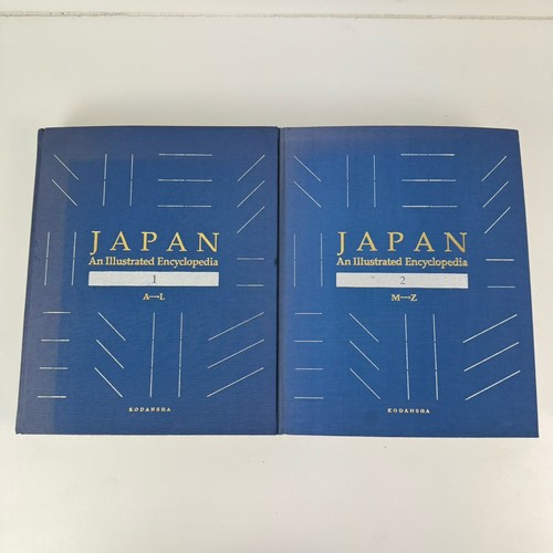 Japan An Illustrated Encyclopaedia 2 Book Hard Back Coffee Table Set Blue 1993 - Picture 1 of 9