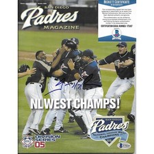 Trevor Hoffman Signed 2005 San Diego Padres Magazine Beckett BAS COA HOF NLDS