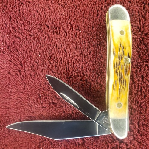 Case XX Bass Pro Amber Bone Peanut USA 6220 SS Two Blade Folding Pocket Knife