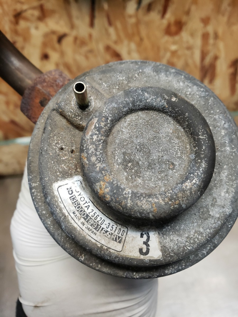 1985-1995 Toyota Hilux Pickup Truck 4Runner EGR Valve 25620