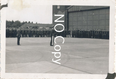 Foto WK2 Polen Flugplatz Kolburg 1939 Ansprache Generalmajor  X124