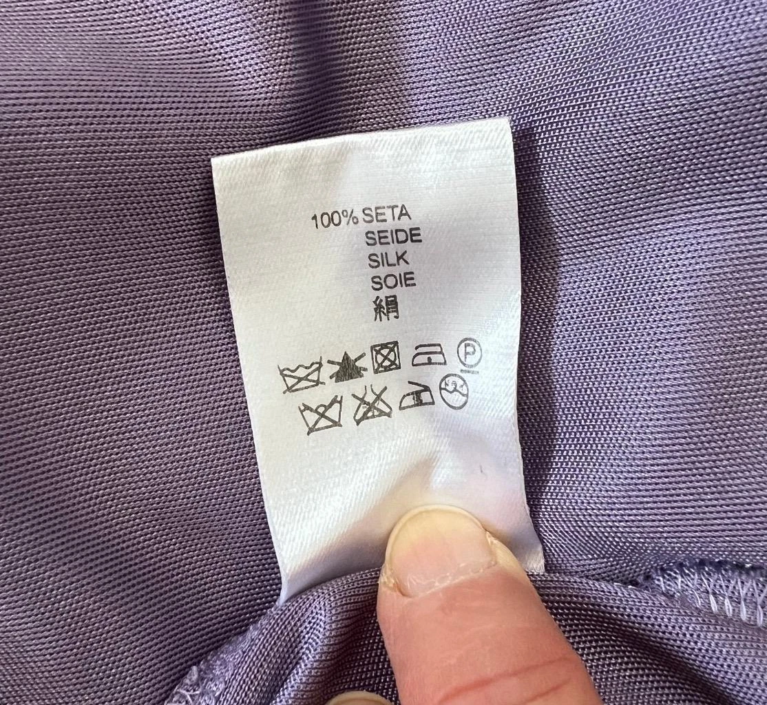 Maglietta Valentino Ametista 100% Seta Asym. Interessante abito a forma di cucitura collo US2