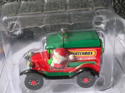 Matchbox MB44 1921 MODEL 'T' FORD VAN MATCHBOX TOY DELIVERY SANTA CLAUSE - Picture 11 of 12
