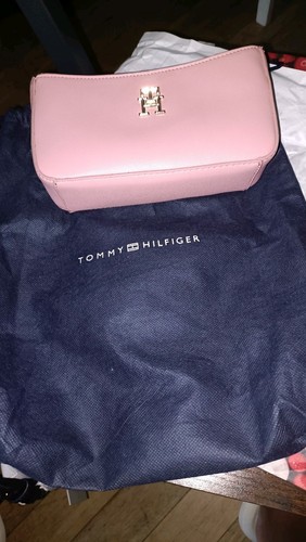 Tommy Hilfiger Timeless Chain Faux Leather Crossbody Bag - Picture 5 of 10