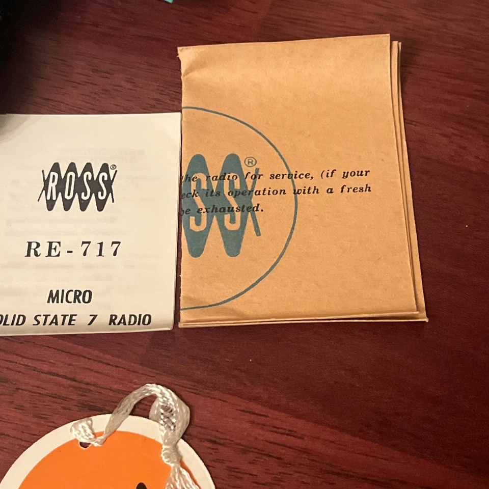 Vintage Ross 7 Micro Solid State RE-717 Micro Radio Ultra Rare Tested - Image 3 of 4