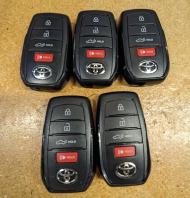 LOT OF 5 OEM TOYOTA KEY FOB LOT KEYLESS ENTRY FOB LOT HYQ14FBX 4 BUTTONS
