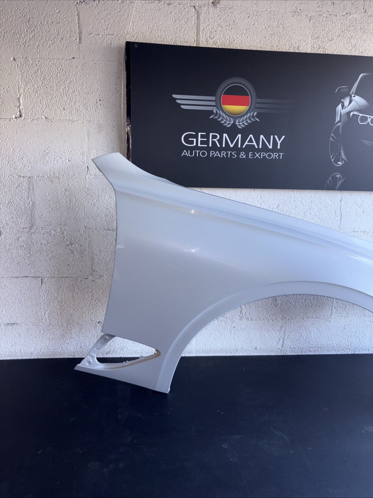 BENTLEY GT GTC FENDER RIGHT PASSENGER 2020 2025  3SD821102G  OEM #3252