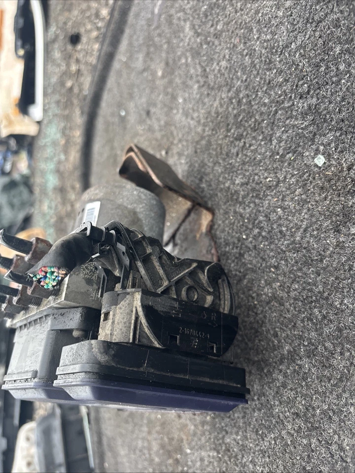 Sistema de frenos antibloqueo unidad ABS compatible con 14-15 GRAND CHEROKEE P68241676AB 68241676AB Foto 4 de 4