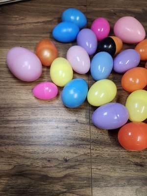 Lot Of 25 Colorful Vintage Sturdy Easter Eggs MULTI Size