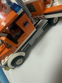 LEGO CITY: Helicopter Transporter (7686) 99% Complete