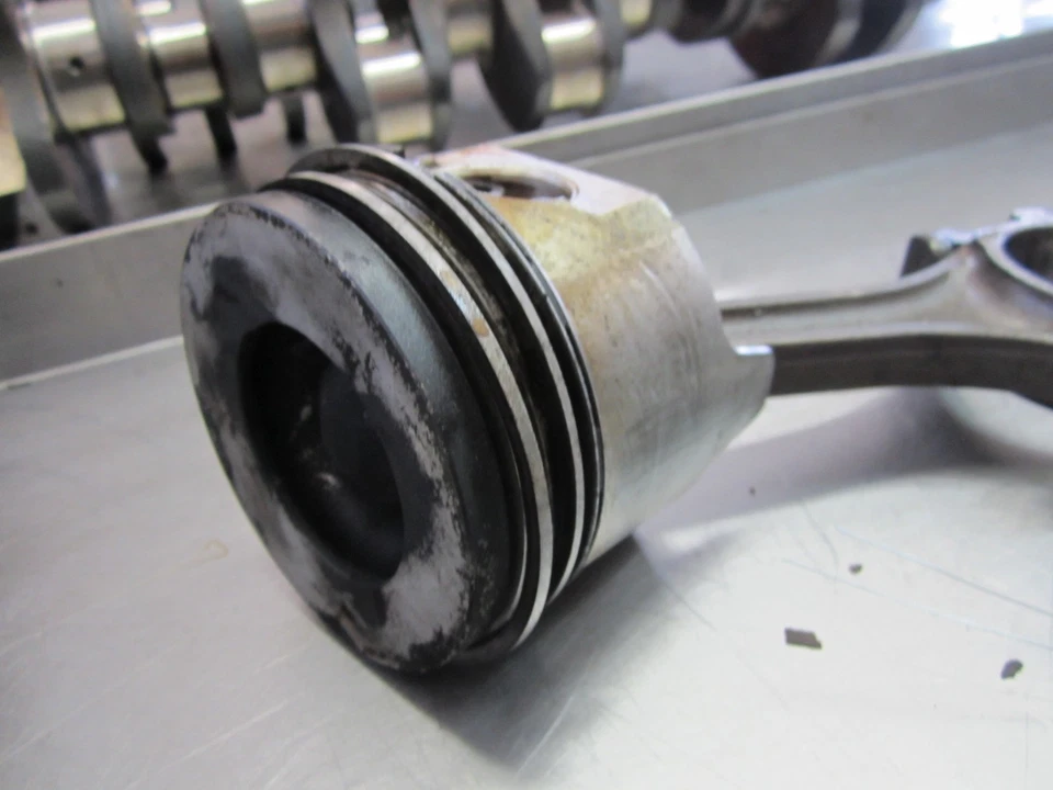 Pistón y biela estándar desde 1997 Ford F-250 HD 7.3 1812003C1 Power  Foto 2 de 4