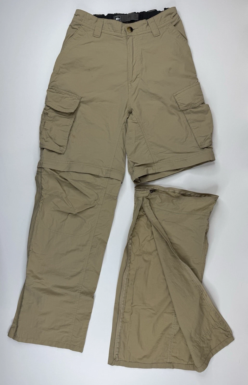 REI Convertible Zip Off Hiking Cargo Pants Mens Small 29x30 Khaki Trail Shorts
Opens in a new window